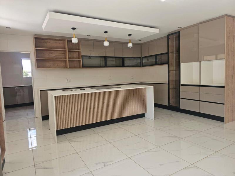 4 Bedroom Property for Sale in Buffelspoort North West